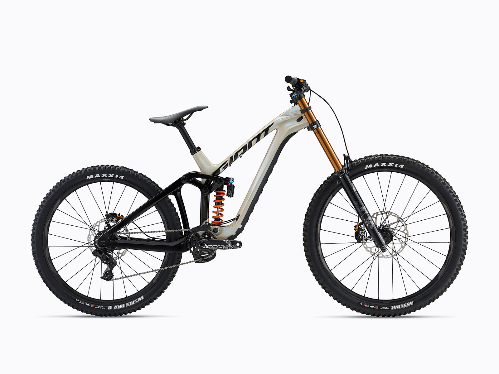 Giant Glory Advanced Pro mountain bike from giant bicycles, feautred in white and gold coloured mtb frameset with dual suspension mountain bike